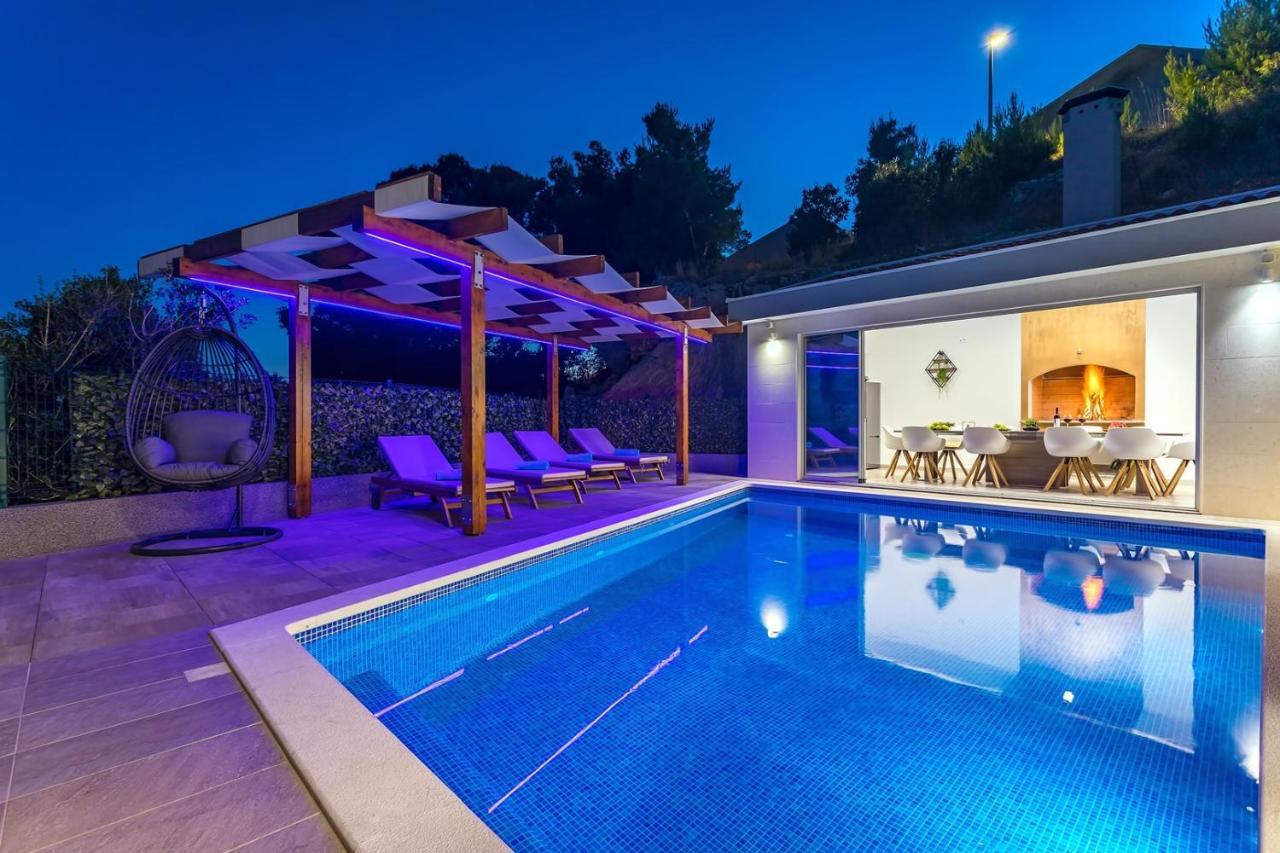 Villa Matan - Only 200M From The Sandy Beaches, Private 28M2 Pool Omis Ngoại thất bức ảnh
